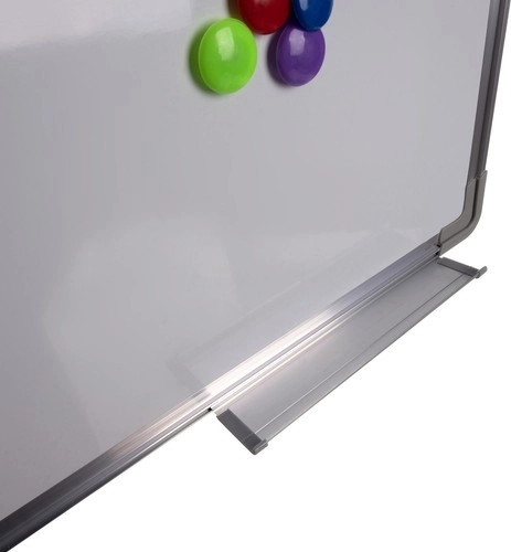 Magnetisk whiteboard-overflade med nem aftørring