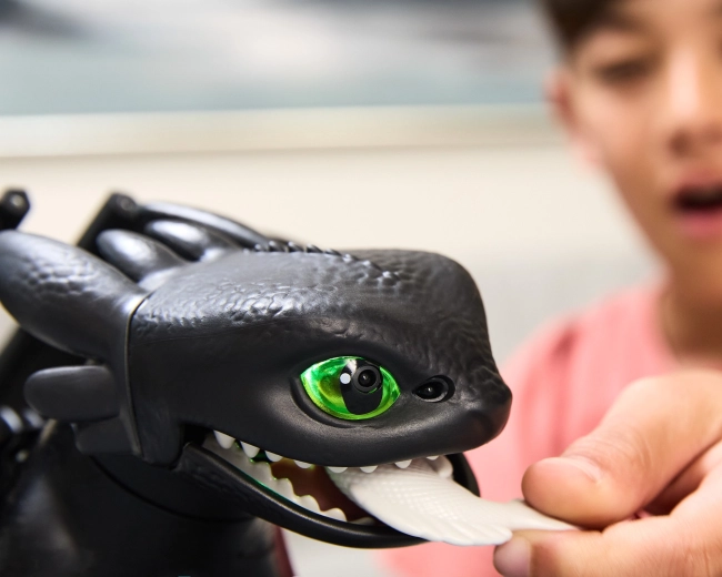 Fodr og træn: reagerer på berøring og bevægelse