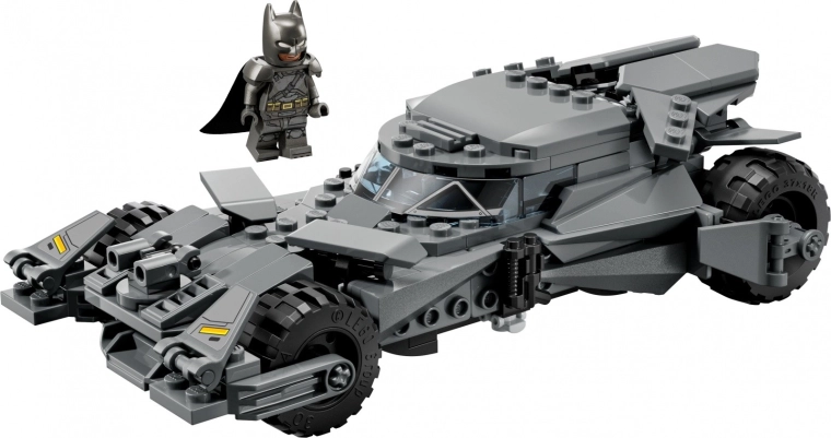 BATMAN-minifigur i rustning og jubilæumsdetaljer