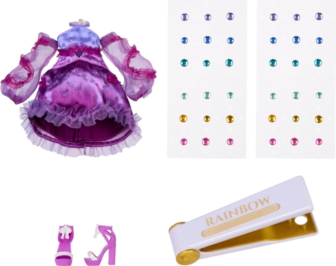 Stilfuldt lilla outfit og tilbehør