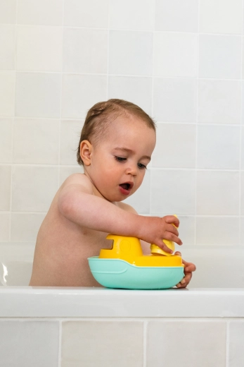 Flydende båd til badekar og vandleg