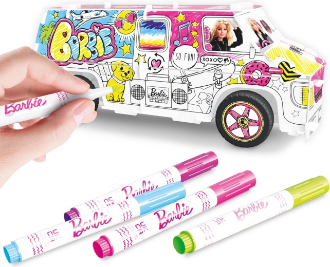 Farvelæg og pynt din egen Barbie-camper