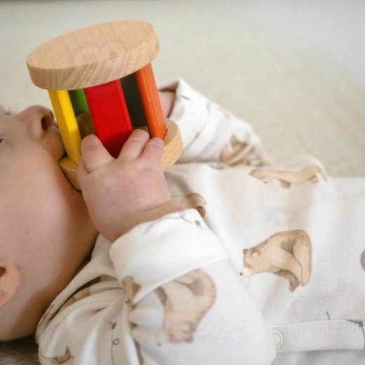 Naturligt træ-gribelegetøj