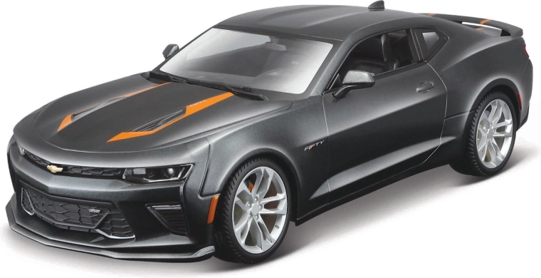 Maisto Chevrolet Camaro 50th Anniversary 2017 1:18 metallic grå