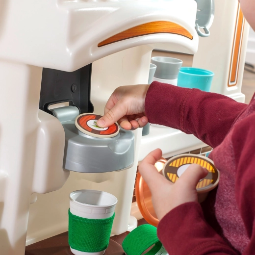 Kaffemaskine med kapsler som de voksne