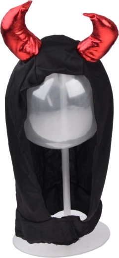 Kappe med markante horn for et autentisk look