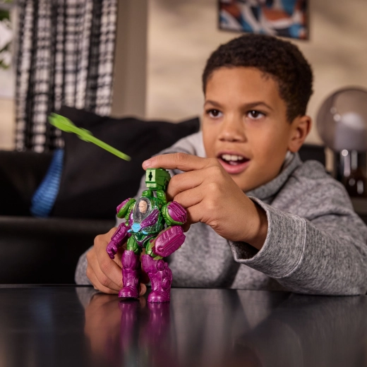 Bevægelig actionfigur til dynamiske poser