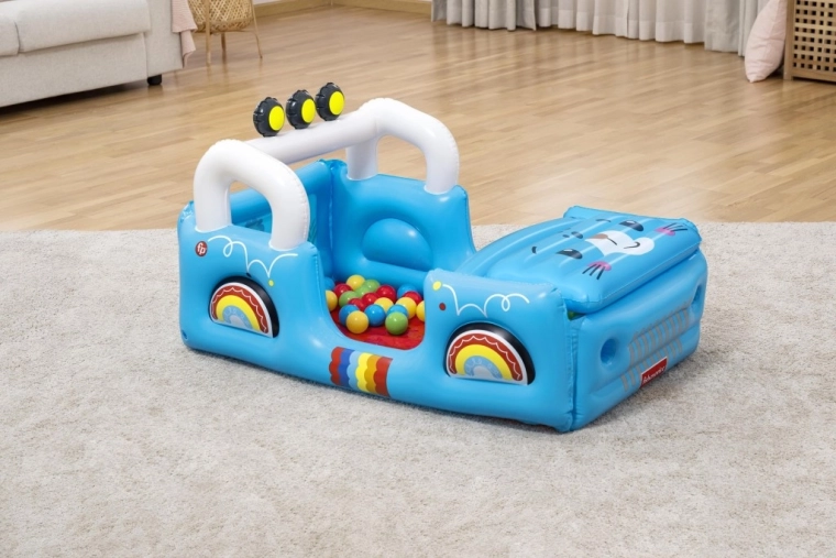 Interaktivt design med dyr og motorhjelm