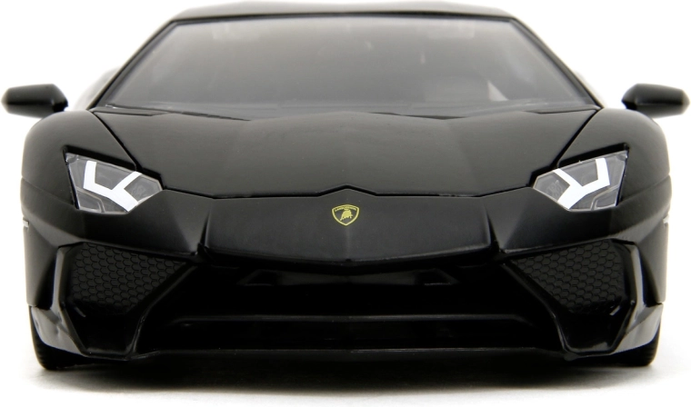 Metalkarrosseri og præcise detaljer