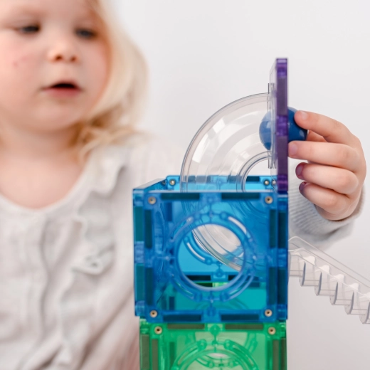 Gennemsigtige kuglebaner til legende fysiklæring