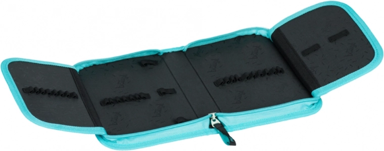 Komplet udstyr: penalhus, pose og pung