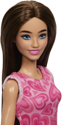 Bevægelige dukker til realistisk leg