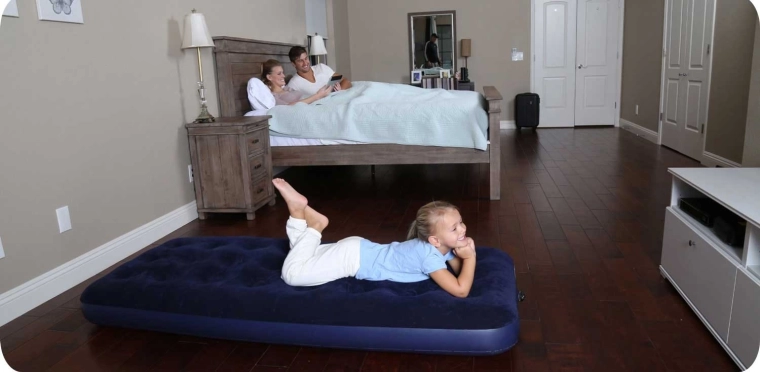 Hurtig oppustning takket være stempelpumpen