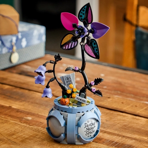 Figurerne Sally og sort kat