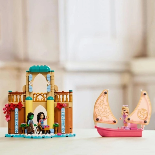 Toetagers Shiz-universitet fyldt med detaljer