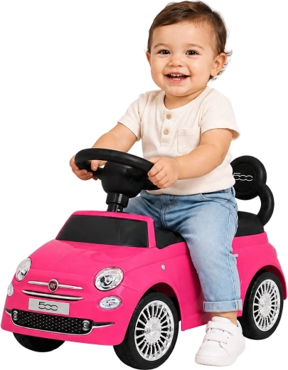 Opbevaringsplads under sædet og licenseret Fiat 500-design