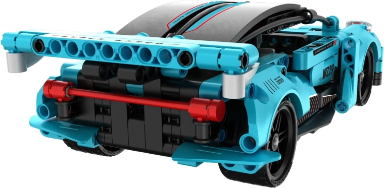 Realistiske detaljer og teknisk stil