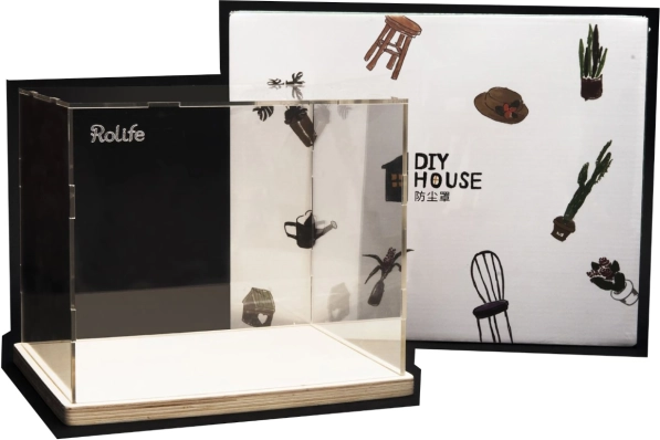 Plexiglasdæksel til miniaturedukkehuse