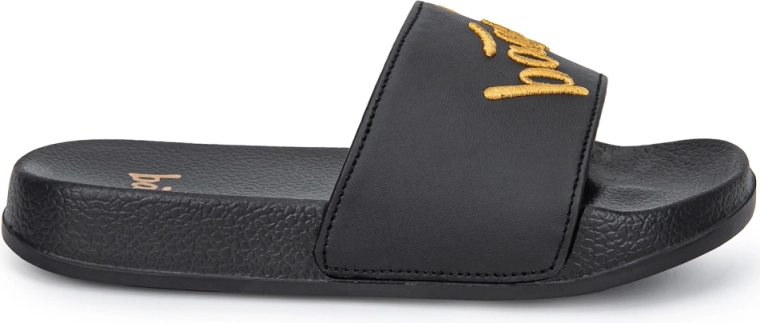 Slip-on design og markant logo