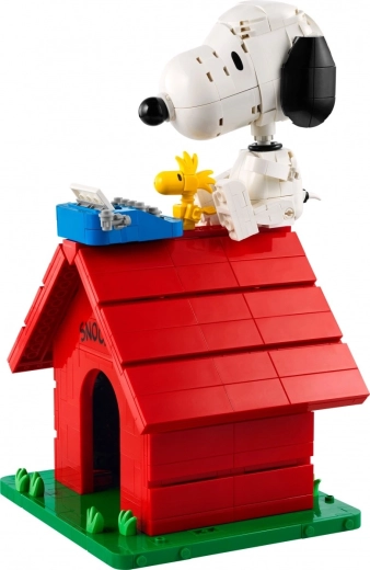 Justerbar Snoopy og flere scener til udstilling