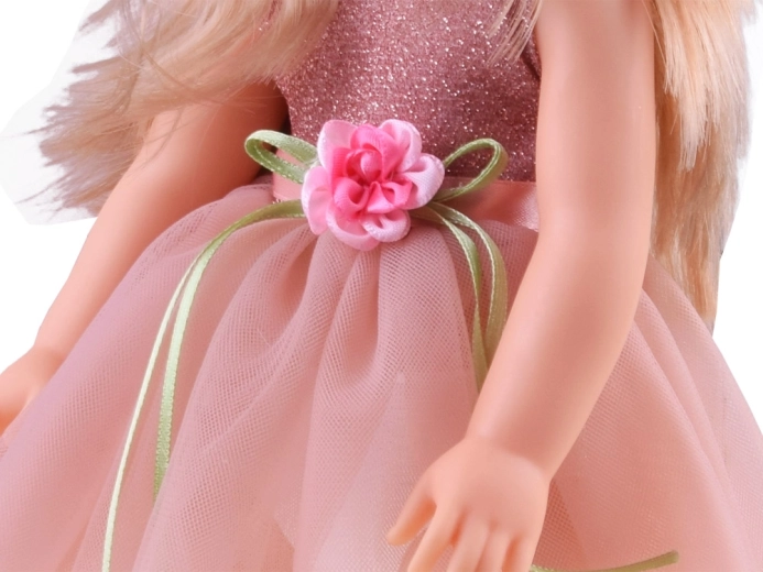 Cocktailkjole med glitrende detaljer