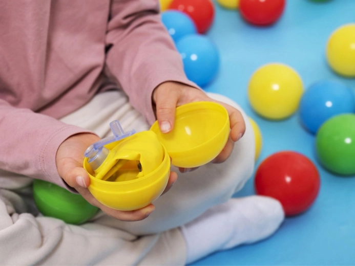 50 bolde og 4 overraskelser til sanseopdagelse