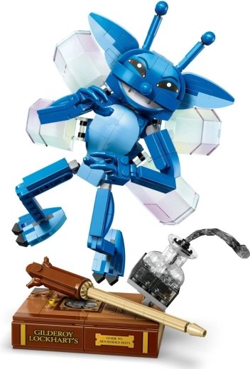 Udstillings­sokkel med magiske tilbehør