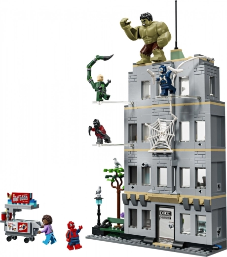 Nedbrydelig facade med Hulk indeni