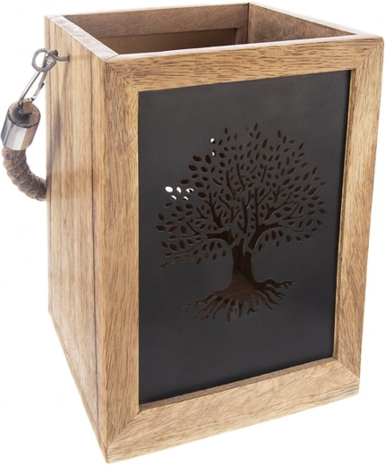 Imponerende lyseffekt med træmotiv