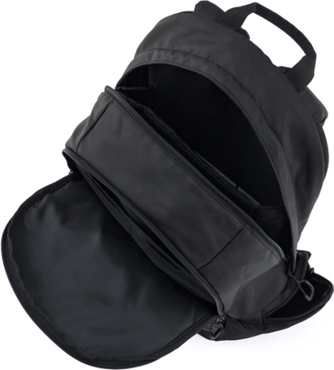 Tre-rums organisering og laptoplomme