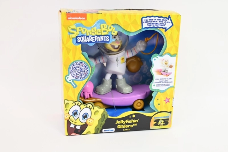 SpongeBob SquarePants figur Sandy på skateboard Jellyfishin’ Gliders
