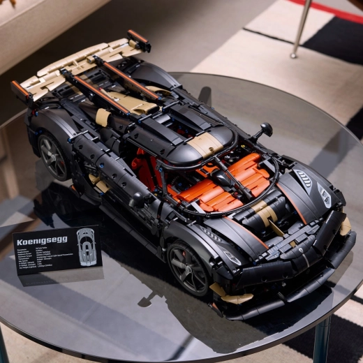 Udstillings-megacar med imponerende design
