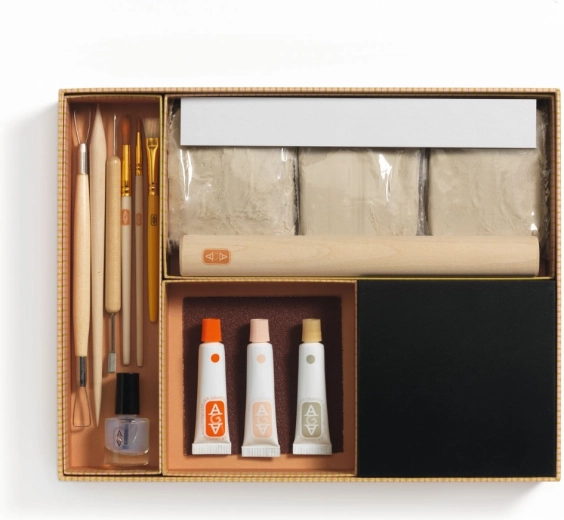 Alt-i-én: værktøjer, masse og farver