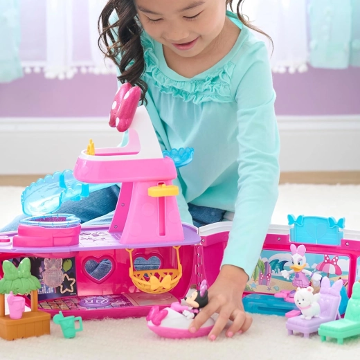 Figurerne MINNIE, DAISY og magisk farveskifte