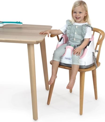 2-i-1: ved bordet og på gulvet