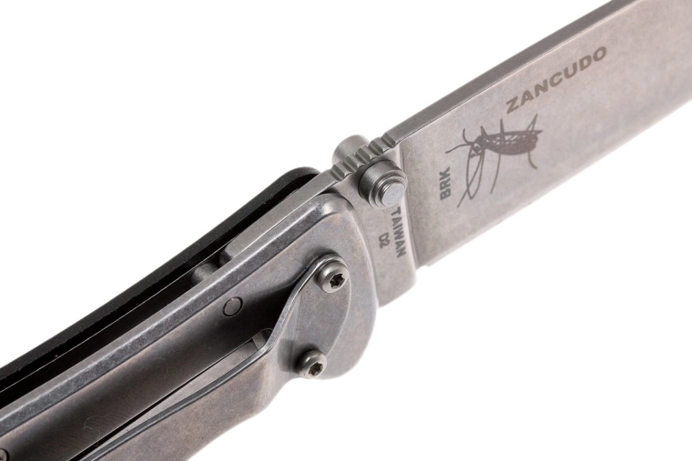 Pålidelig frame lock og enhåndsåbning