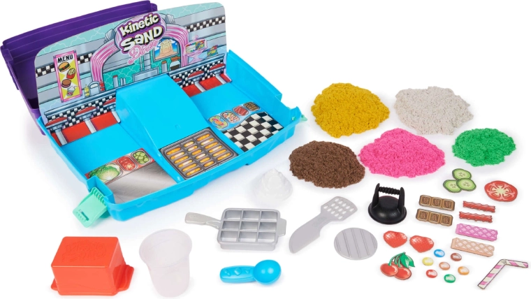 Masser af værktøjer og forme til realistiske “retter”