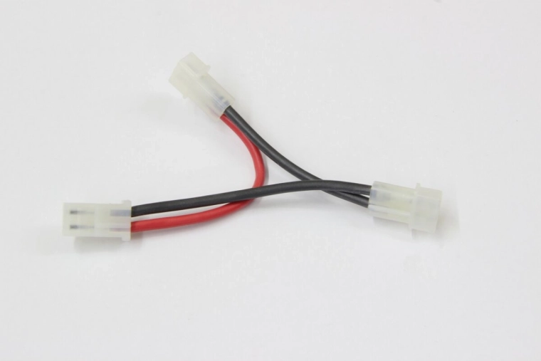Y-kabel til AMP-batteri med silikonledning og forgyldte kontakter