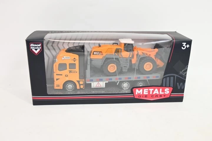 Lastbil med autotransporter (bugseringsvogn) med metalbil i æske