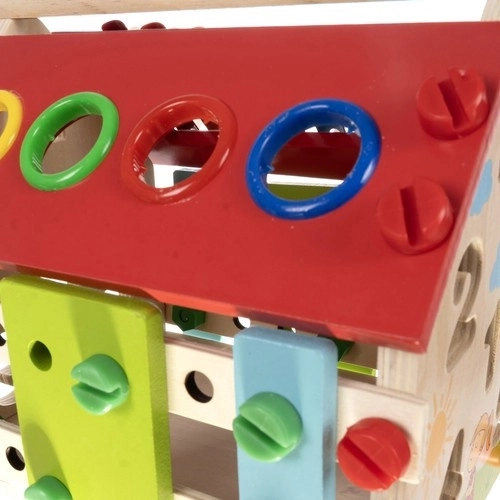 DIY-samling med skruer og værktøj i pakken