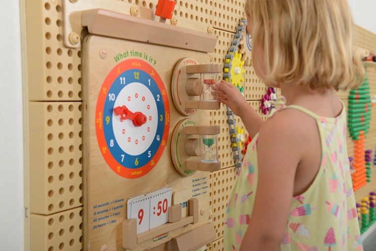 Vægmontering og kompatibilitet med Masterkidz Flex