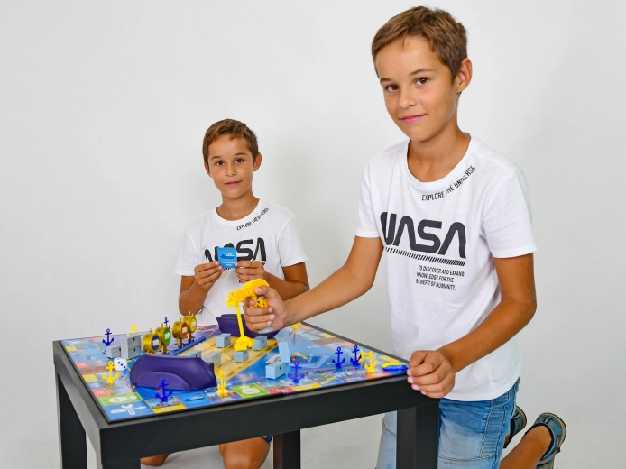 Strategisk familiespil i skibsfartens verden