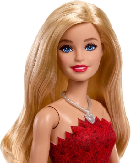 Langt blondt hår og fin makeup