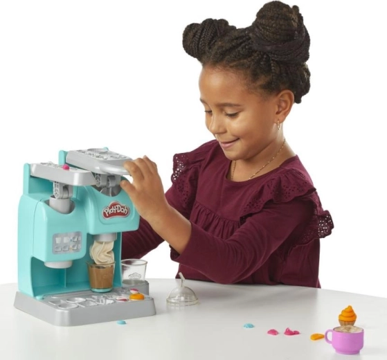 Håndtagsbetjent kaffemaskine til flotte drikke