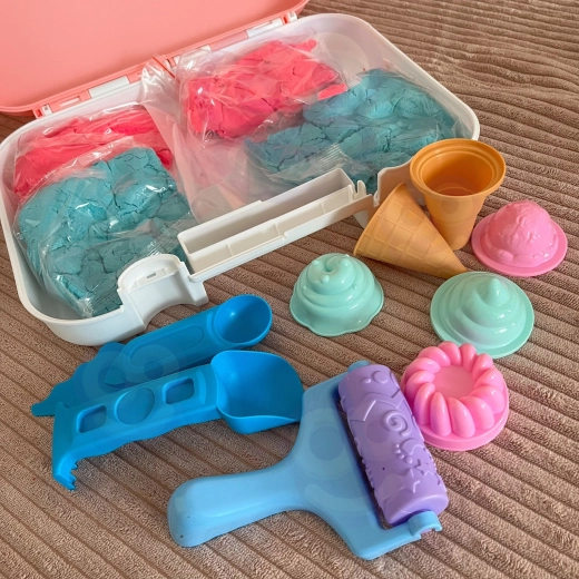 Isbutik fyldt med tilbehør
