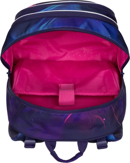 Gennemtænkt organisering med lomme til 15" bærbar