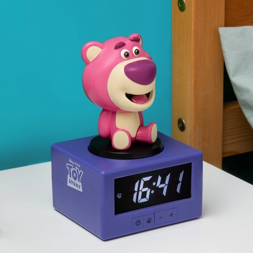 Lysende bordur med bjørnen Lotso