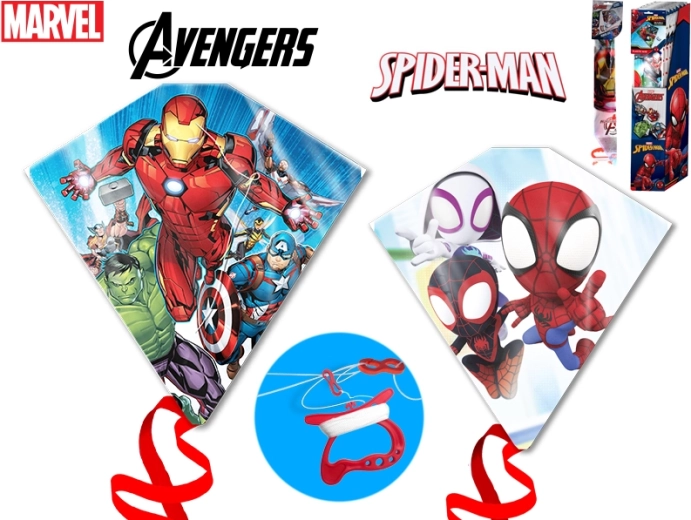 Flyvende drage med Avengers- og Spider-Man-motiv