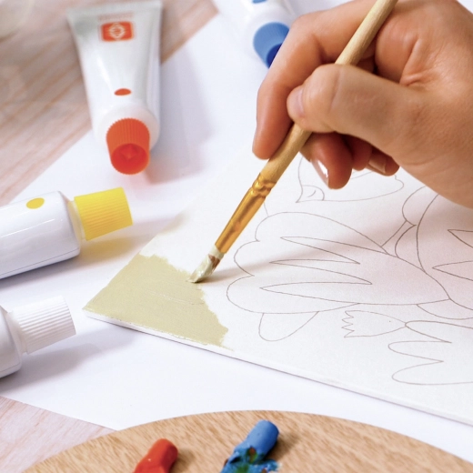 Præcise strøg og intense farver