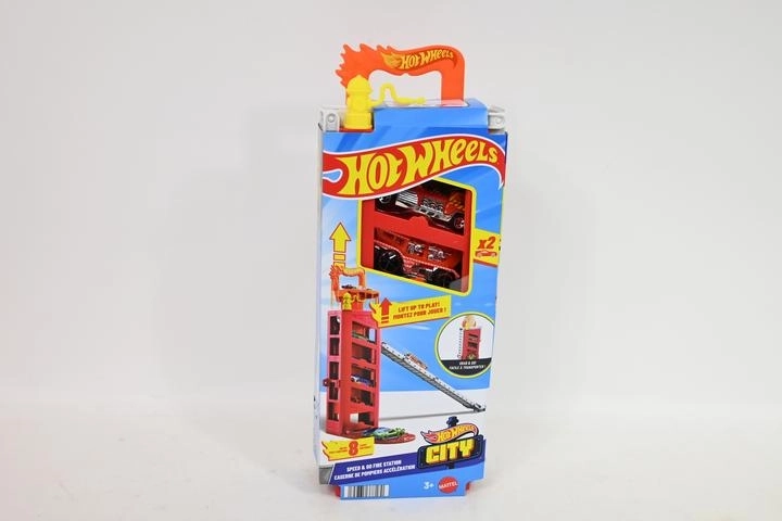 Hot Wheels City brandstation med racerbane